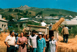 En familia con la cosecha