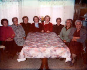 Reunión de mujeres empoderadas